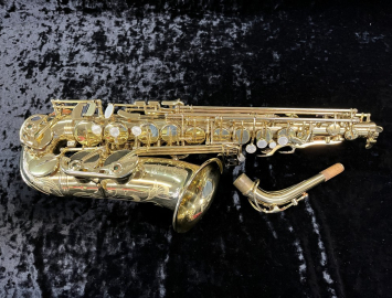 Photo PRISTINE Selmer Super Action 80 Series II Alto Saxophone - Serial # 598120